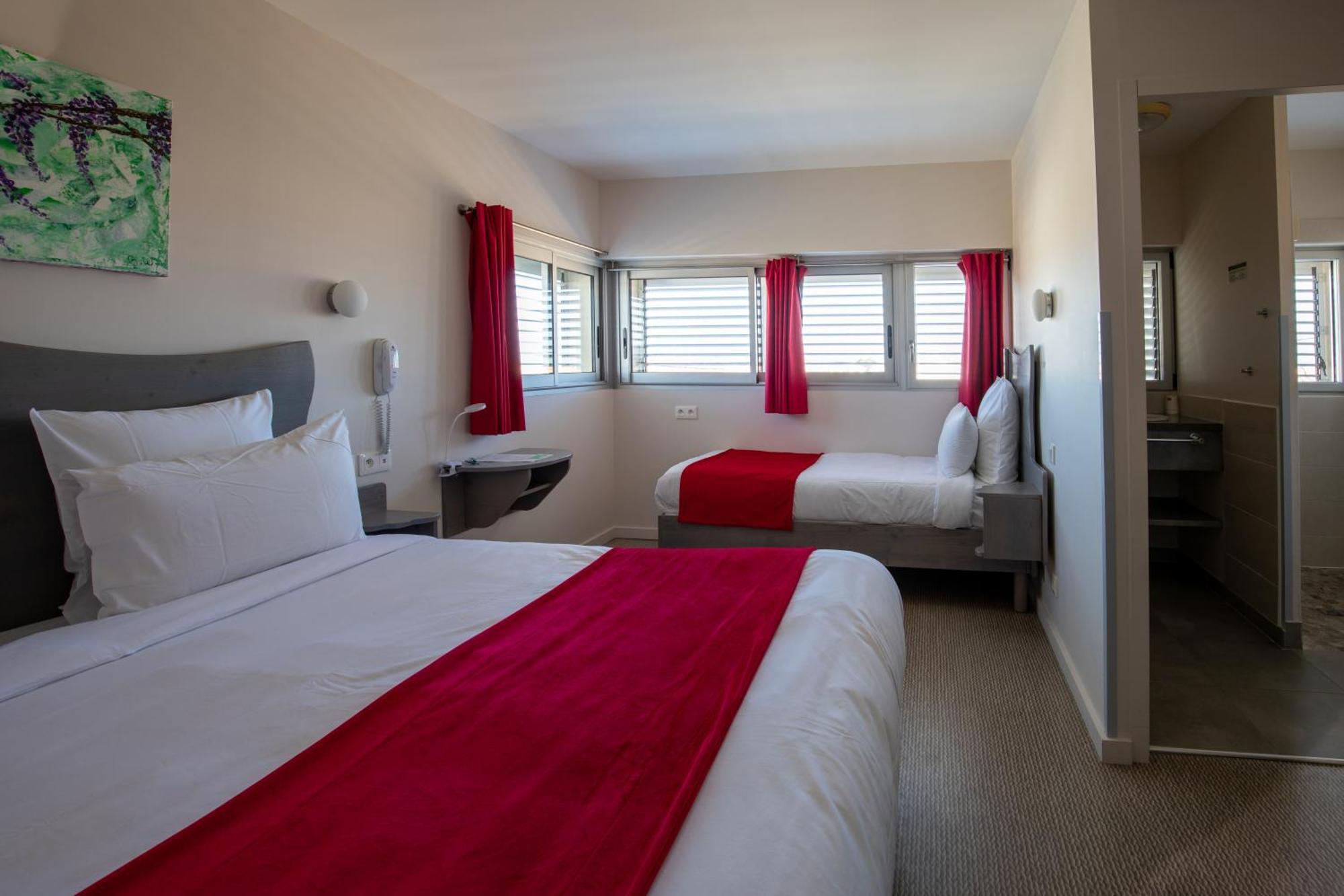 Hotel De La Plage Gruissan Esterno foto