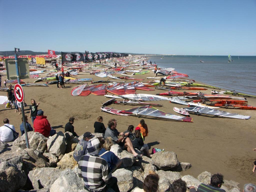 Hotel De La Plage Gruissan Esterno foto